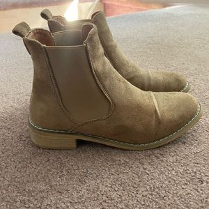 Suede Chelsea boots